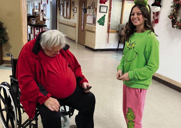 Marshall County classes spread holiday cheer