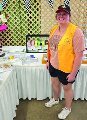 Ashton Elredge is a 17-year-old Madill student has won many awards with her beekeeping and 4-H activities. Courtesy photo