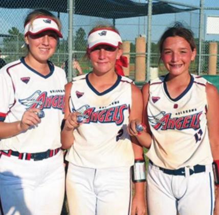 Travel ball takes second place in tournament