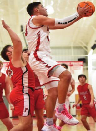 Brady Brister goes for a scoopshot during the Kingston v Prague game on February 26, 2022. Crockett Uber