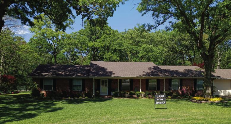 Tom and Phylli Morse were awarded the Madill Rose Garden Club Yard of the Month. Jayson Pruitt