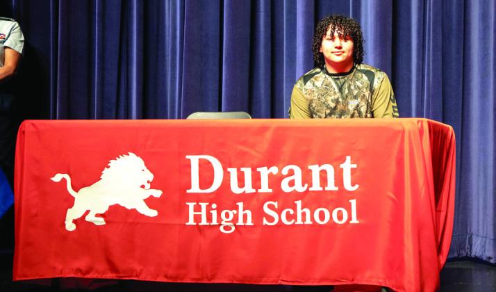 Left: Durant High School Senior Anthony Rosarivas has enlisted in the U.S. Marine Corps.Right: Durant High School Senior Braeden Emert has enlisted in the U.S. Army. Matt Swearengin