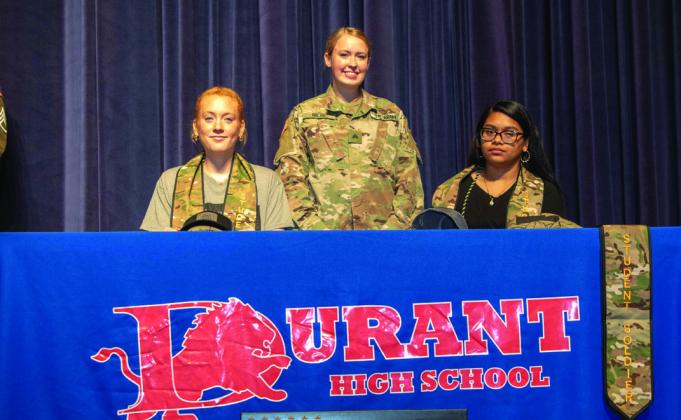Durant holds military signing