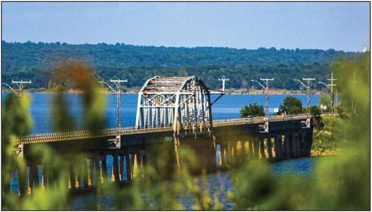 The Roosevelt Bridge replacement project is set to receive almost $124 million dollars. Photo by Matt Swearengin