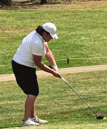 Madill golf teams participate in tournament