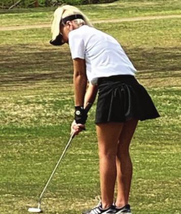Madill golf teams participate in tournament