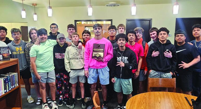 The MHS girls wrestling team, pictured left, were named the OSSAA Class 5A wrestling division’s Academic State Runner-Up after finishing behind Perry. The MHS boys wrestling team, pictured right, were recognized in the OSSAA Class 4A boys wrestling division as Distinguished Academic Achievement. Courtesy photos