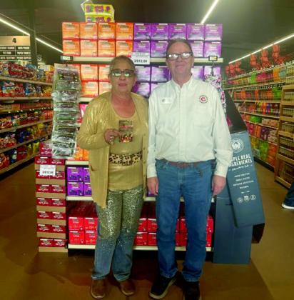 Super C Mart hosted a Fight Hunger Program where customers could round up their tab and the excess would be donated to local programs. The program raised enough money to give Heartland Charity, Inc. and Hope for Marshall County each a $250 gift card to shop for needed items at wholesale prices.