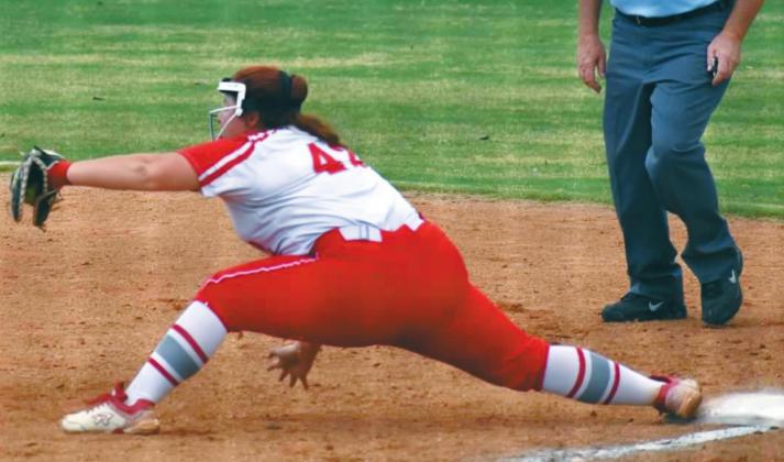Kingston Softball snags a win against the Outlaws