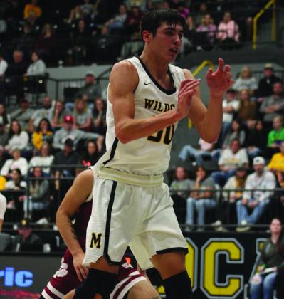 JD Runyan waits for a pass. Summer Bryant