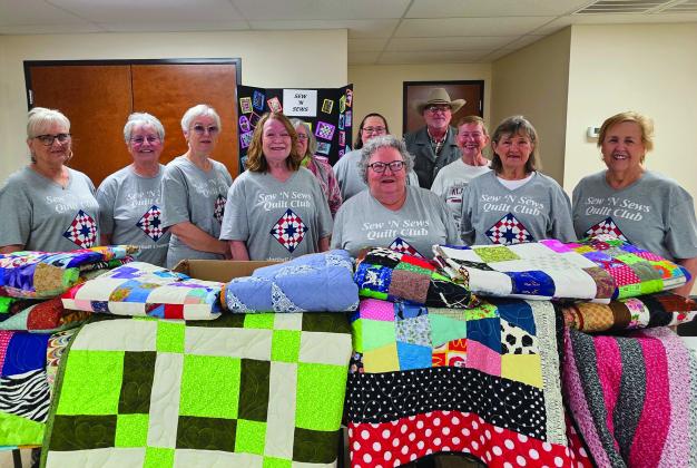 Local group donates quilts