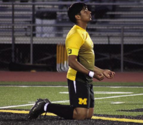 Wildcats soccer beats Newcastle in overtime