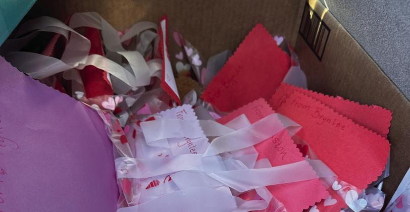 HFMC and volunteers spread love to residents
