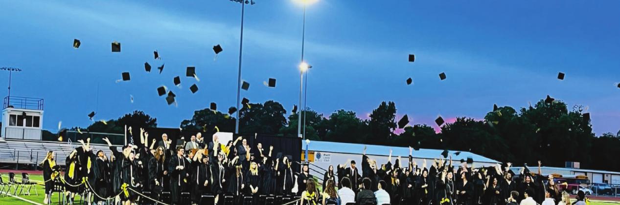 MHS holds 2022 graduation ceremony