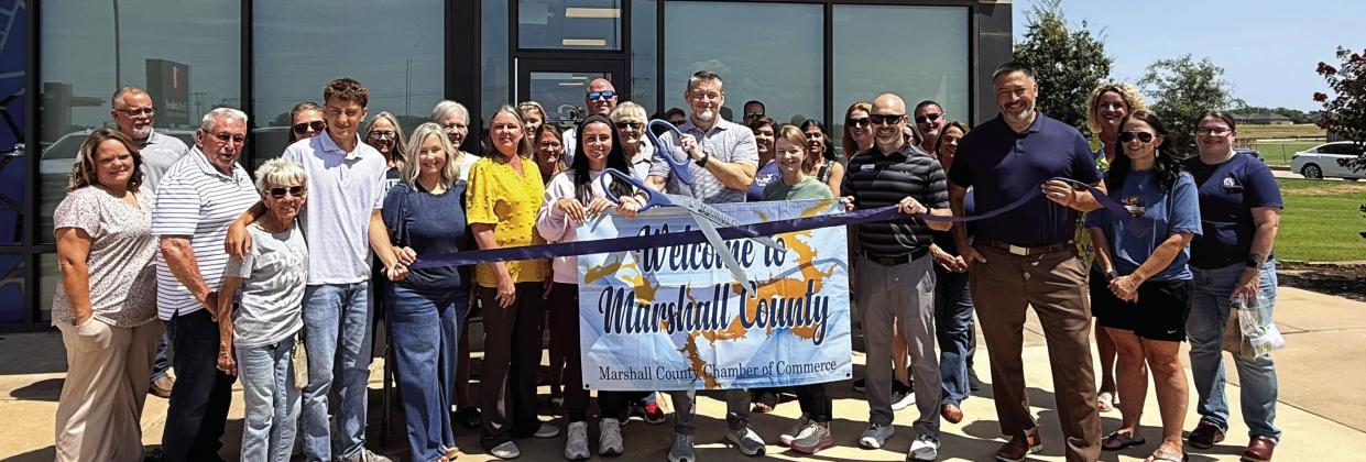 The Marshall County Chamber of Commerce held a ribbon cutting ceremony for Central Physical Therapy, located 702 US 70, Suite C in Kingston. The chamber holds ribbon cutting ceremonies to welcome businesses to the chamber. Courtesy photo