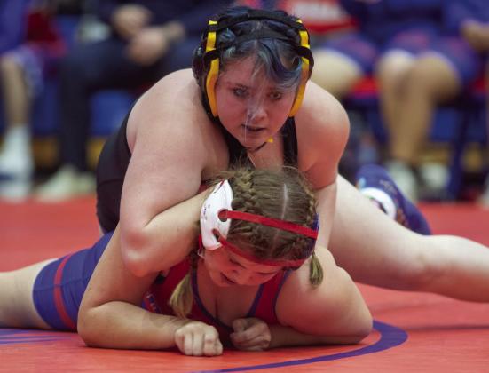 Madill sweeps Durant in wrestling