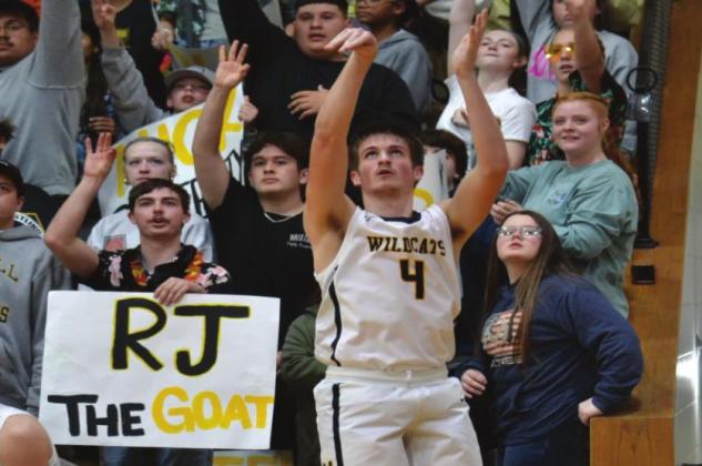 Kendall Robertson goes for the gold and shoots during the Madill v Plainview game on February 11, 2022. Summer Bryant • The Madill Record