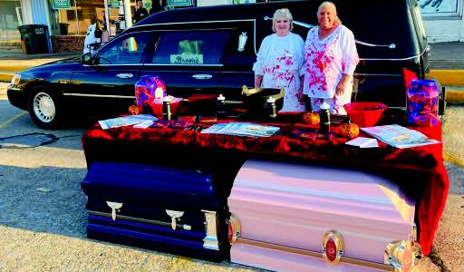 ALLOWEEN AROUND TOWN