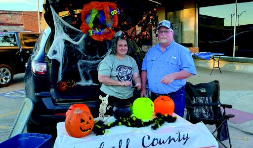 ALLOWEEN AROUND TOWN
