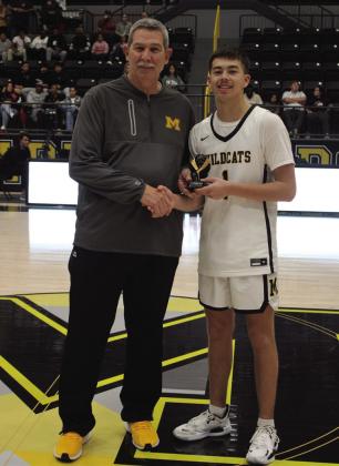 Madill basketball players receive recognition