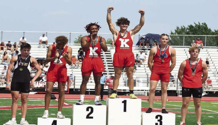 Pictured right: Damon Rowe placed 1st in the 300 meter hurdles, Devin Tipton placed 2nd and Cash Walker took 4th. Brian Blansett • Lincoln County News