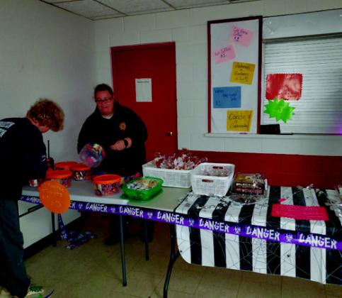 Town of Kingston hosts Trunk or Treat event