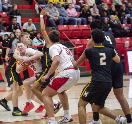 Madill girls, Kingston boys sweep season series