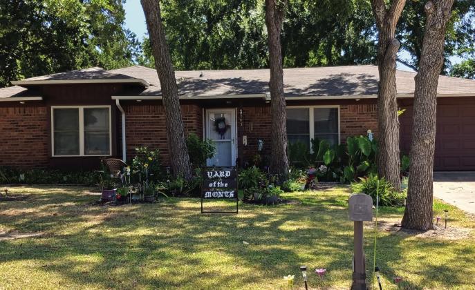 Yard of the Month