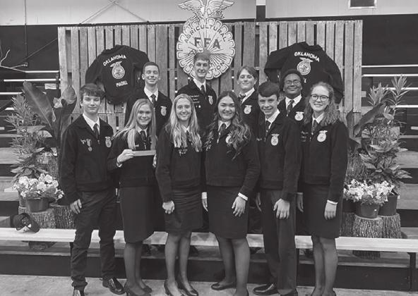 Madill high school hosts FFA awards banquet dinner