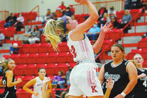 Emi O’Steen shoots a basket during the Kingston vs. Caney game on December 10, 2020. Crocket Uber