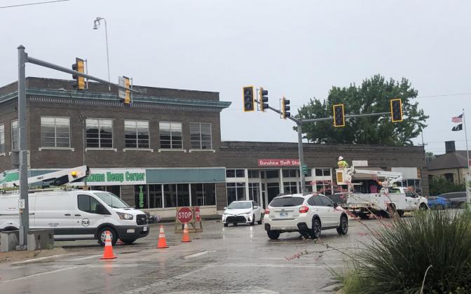 Thunderstorms damage trees, leave stoplights out